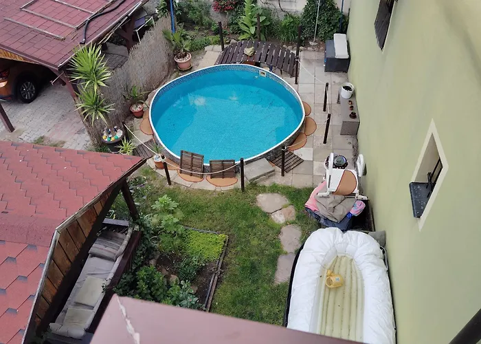 Guest house Privat Anna Loket